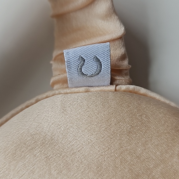 Casper Sleep Mask 100% Mulberry Silk in Peach - Picture 5 of 6